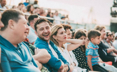 "Не втомлюємося одне від одного". Що казала про Зеленського його дружина та які кадри показувала з ним у мережі